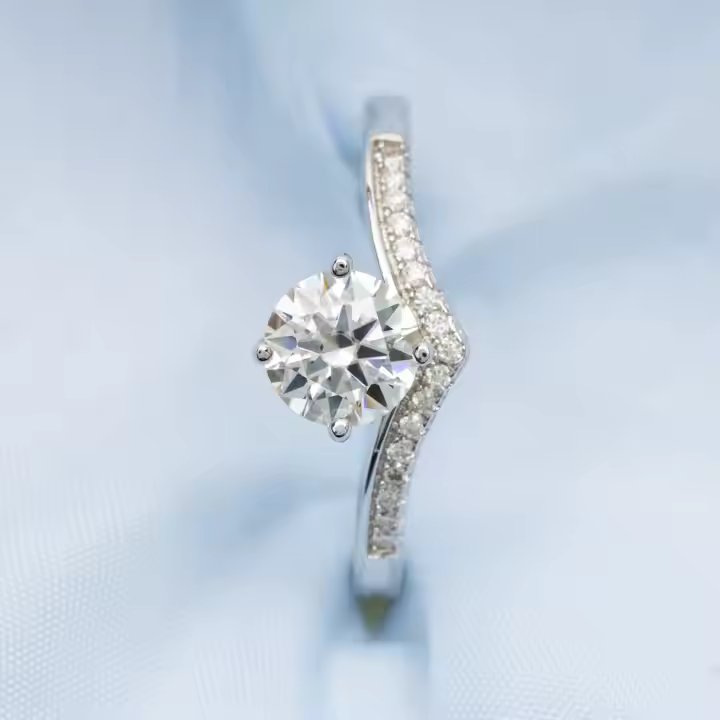 V-shape Moissanite Ring