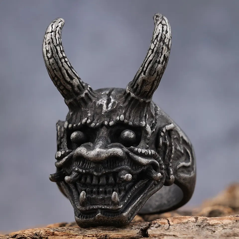 Long Horn Devil Ring