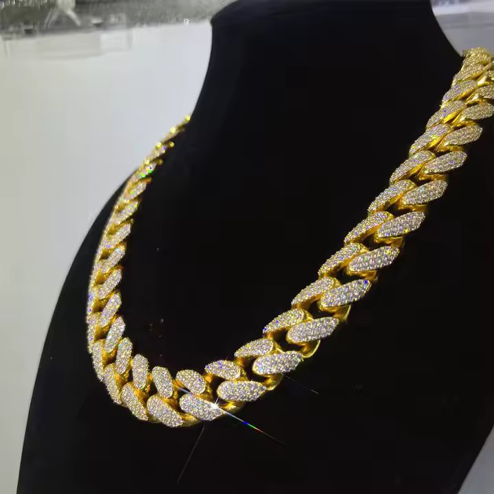 Golden Opulence Necklace