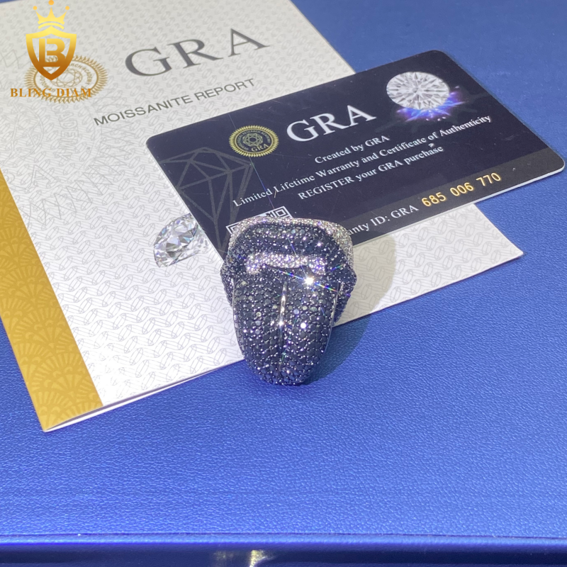 Tongue-shape iced-out ring
