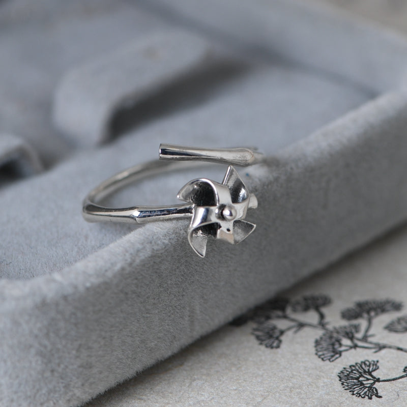 Windmill Ring