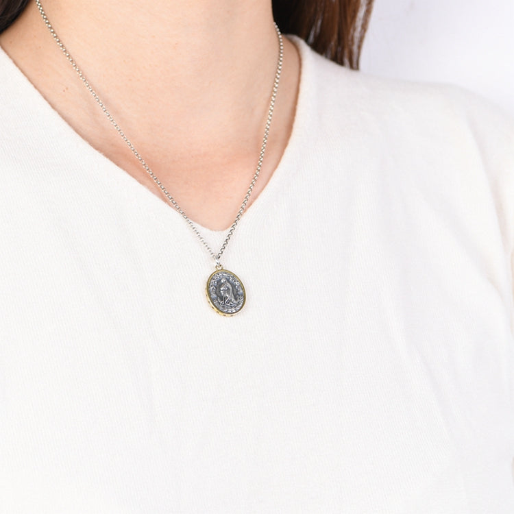 Oval Maria Necklace