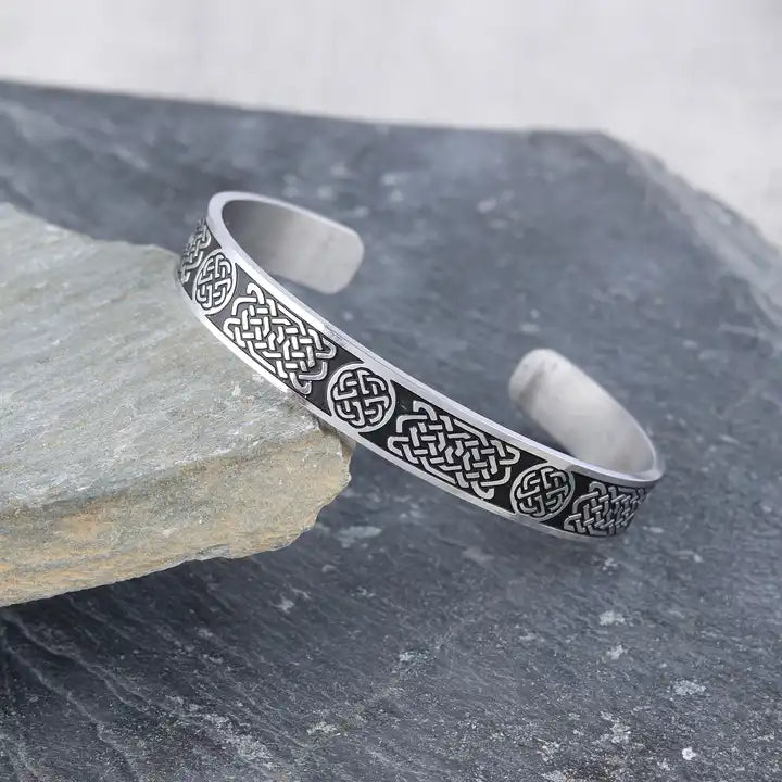 Valknut Celtic Bracelet