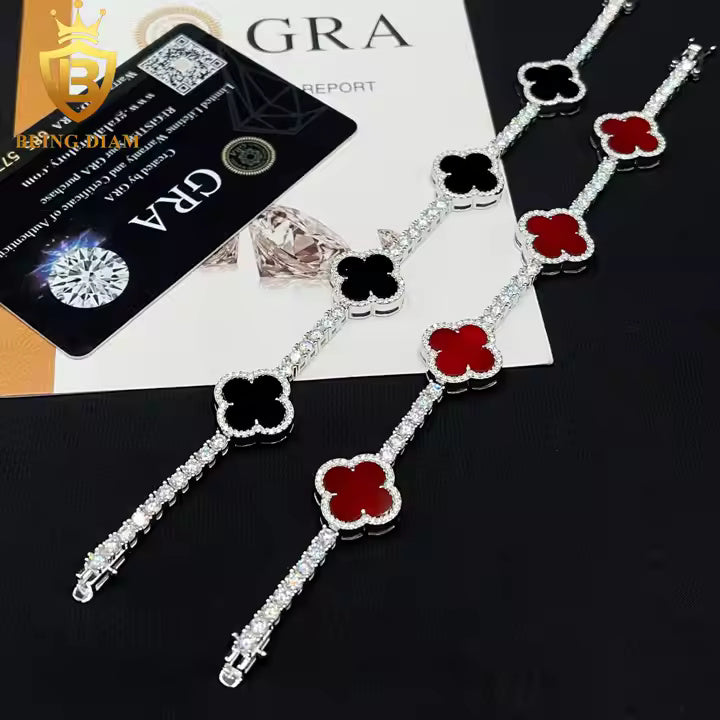 Moissanite Clover Necklace