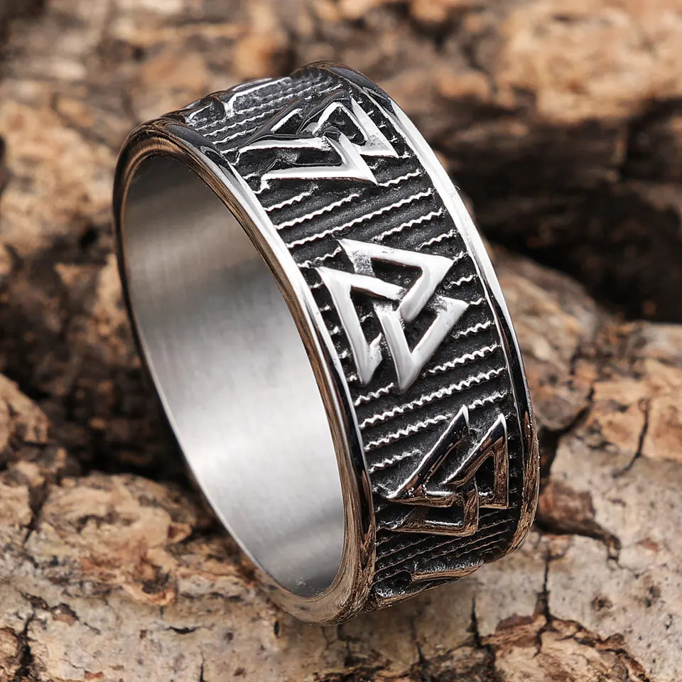 The Valknot ring
