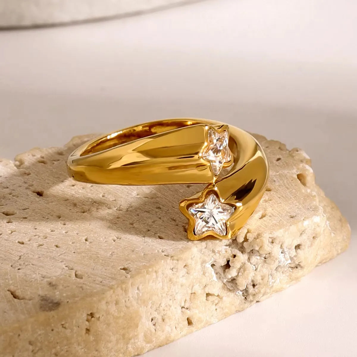 Star Shinning Zircon Ring