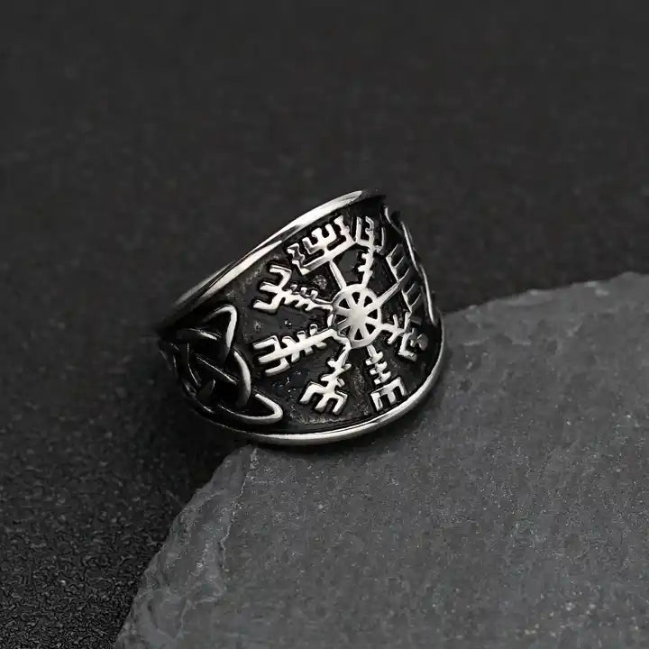Nordic Viking compass Vegvisir Celtic Knot ring