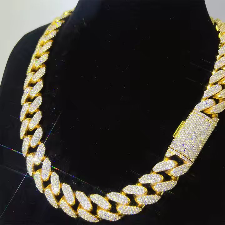 Golden Opulence Necklace