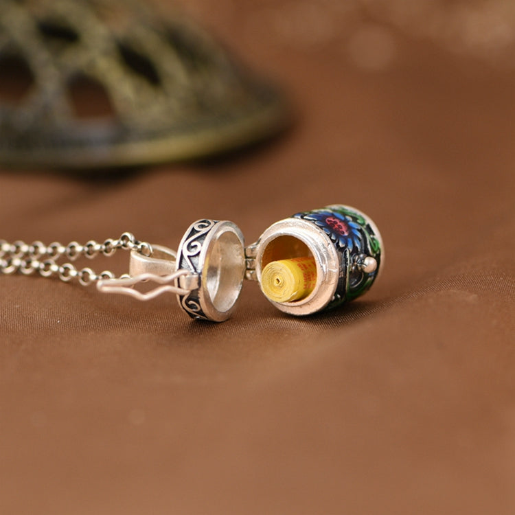 Oil Lotus Gawu Box Necklace