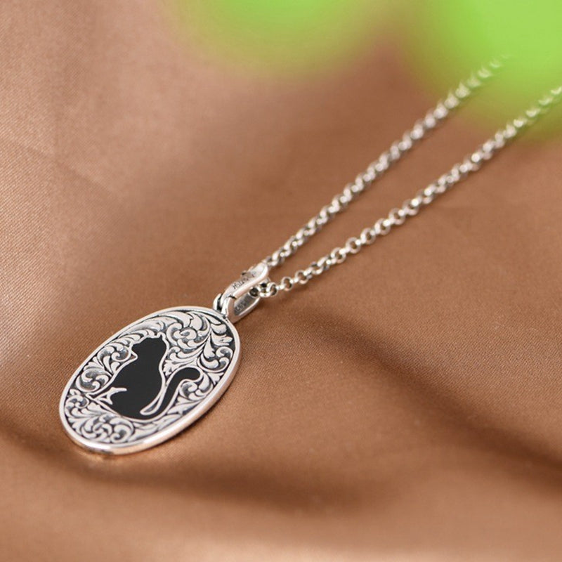 the Cute Cat Necklace