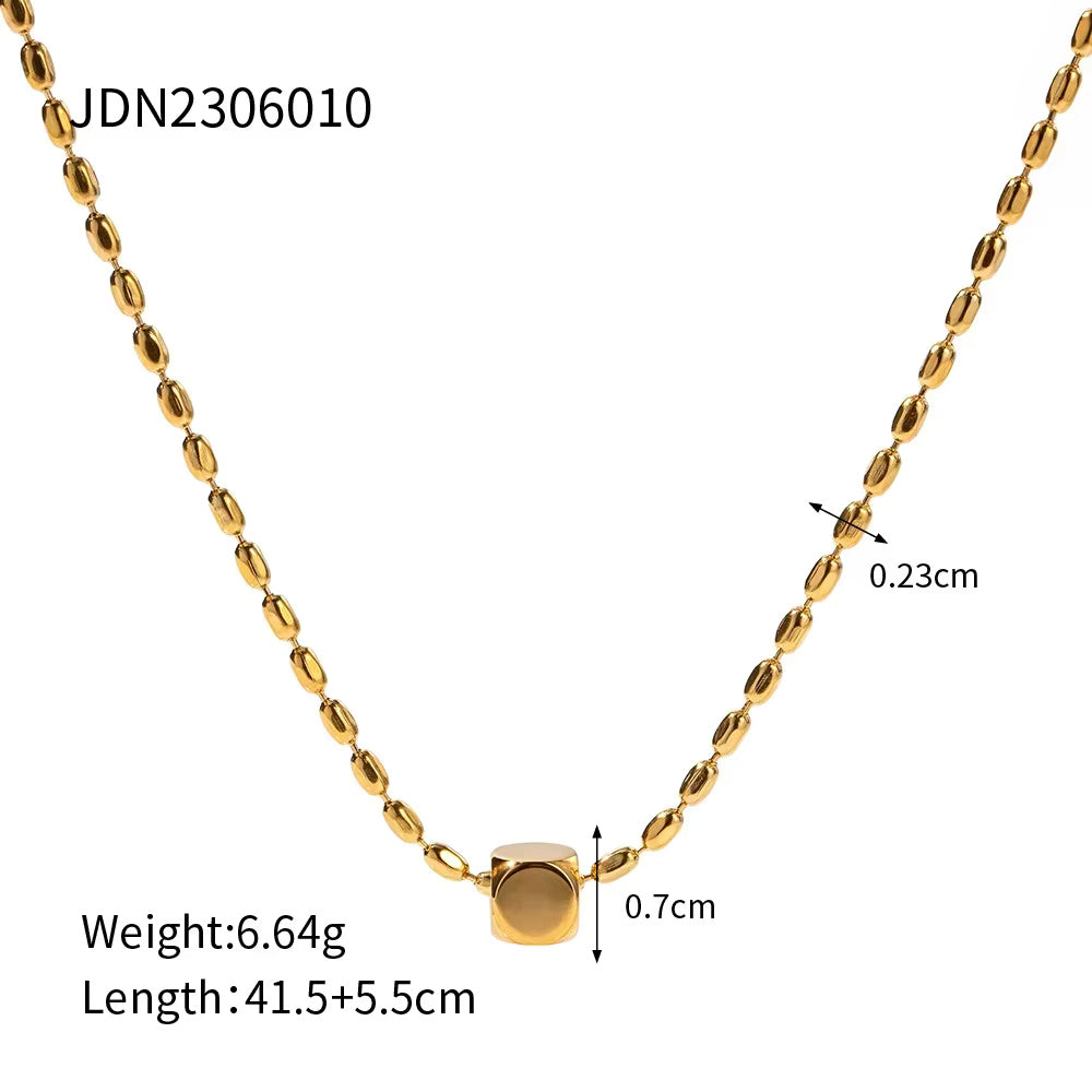 Luna Necklace