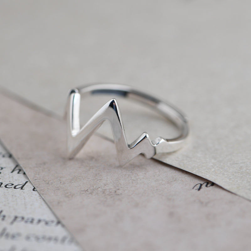 Wavy Adjustable ring