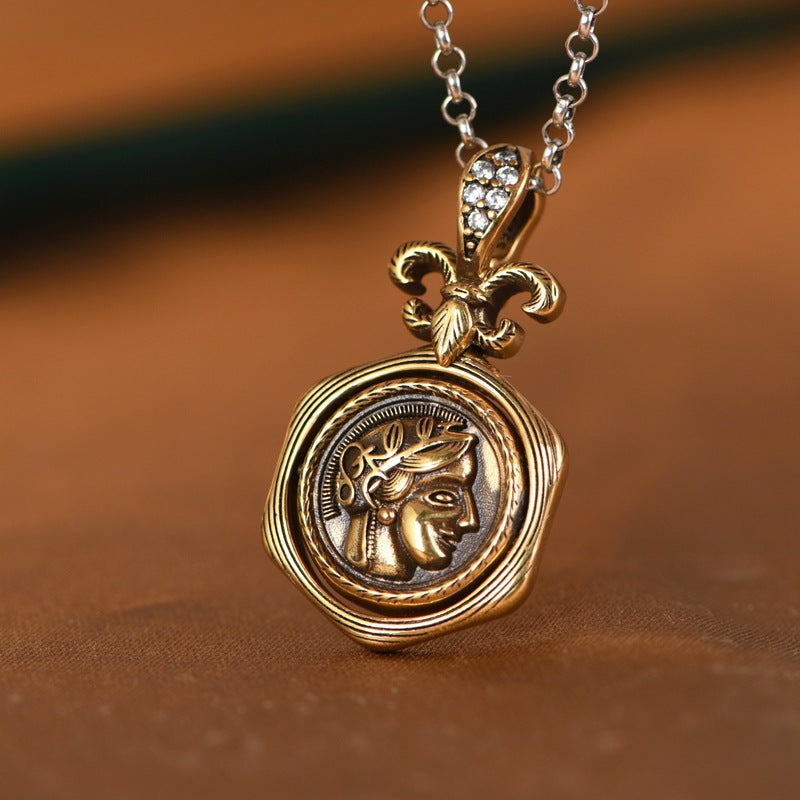 Queen Head Swivel Necklace