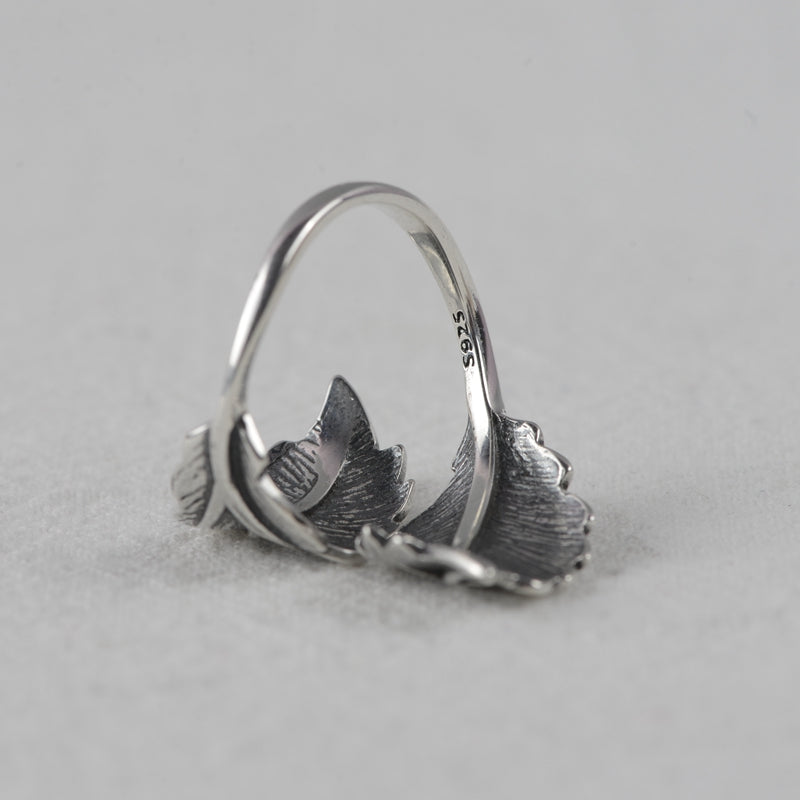 Leafs ring