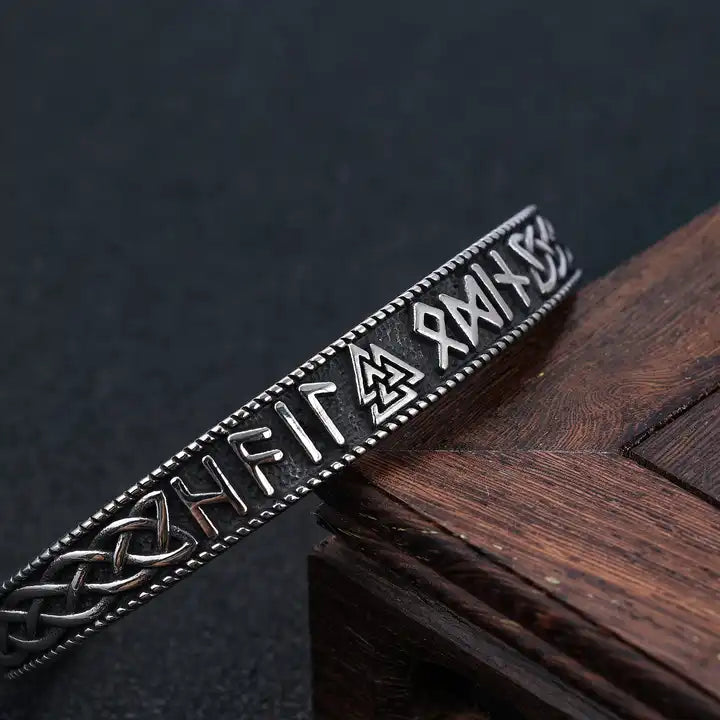 Valknut Celtic Bangle