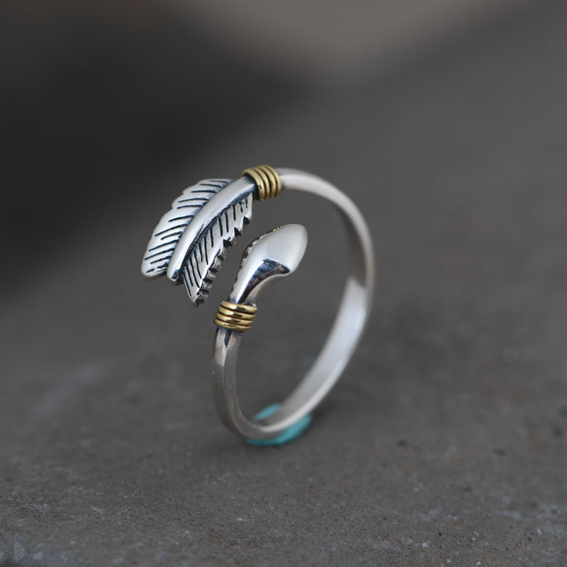 Retro Arrow Rings
