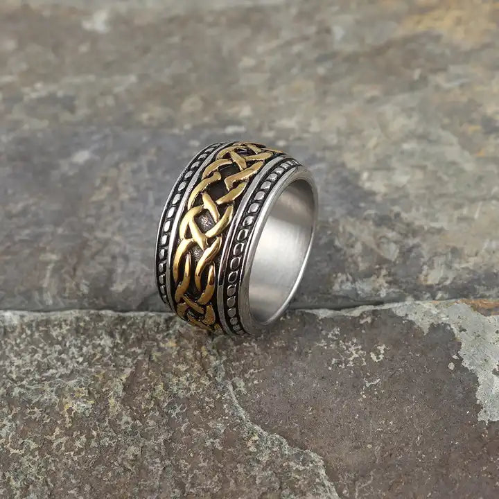 Viking Infinite Irish Knot ring