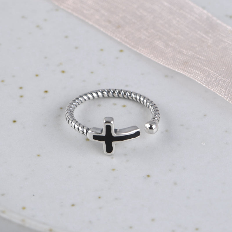 Cross Twist Open Ring