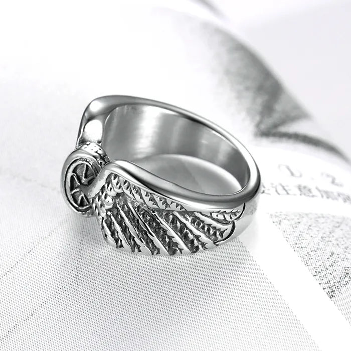 wings and wheels ring
