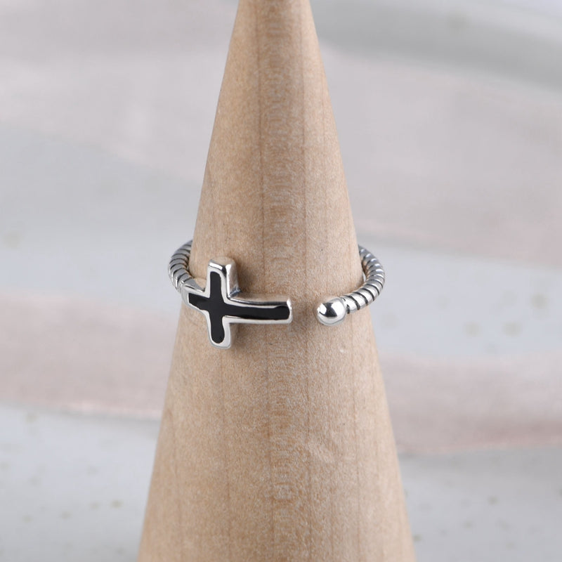 Cross Twist Open Ring