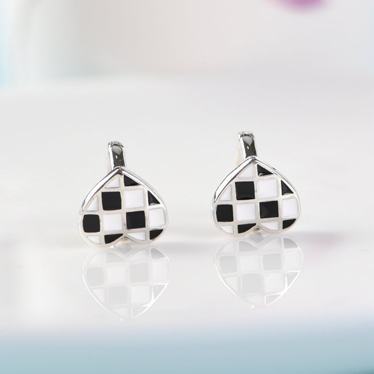 Heart-shaped Black-and-white Lattice Mosaic Earrings