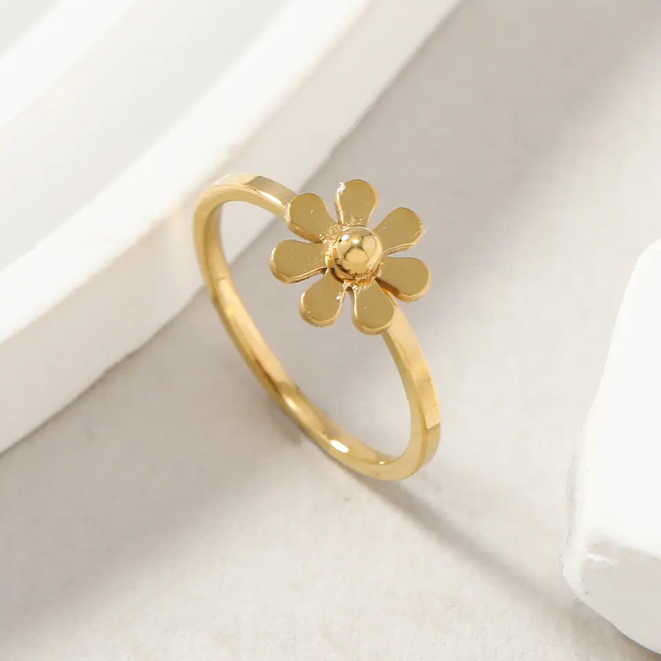Daisy Blossom Ring