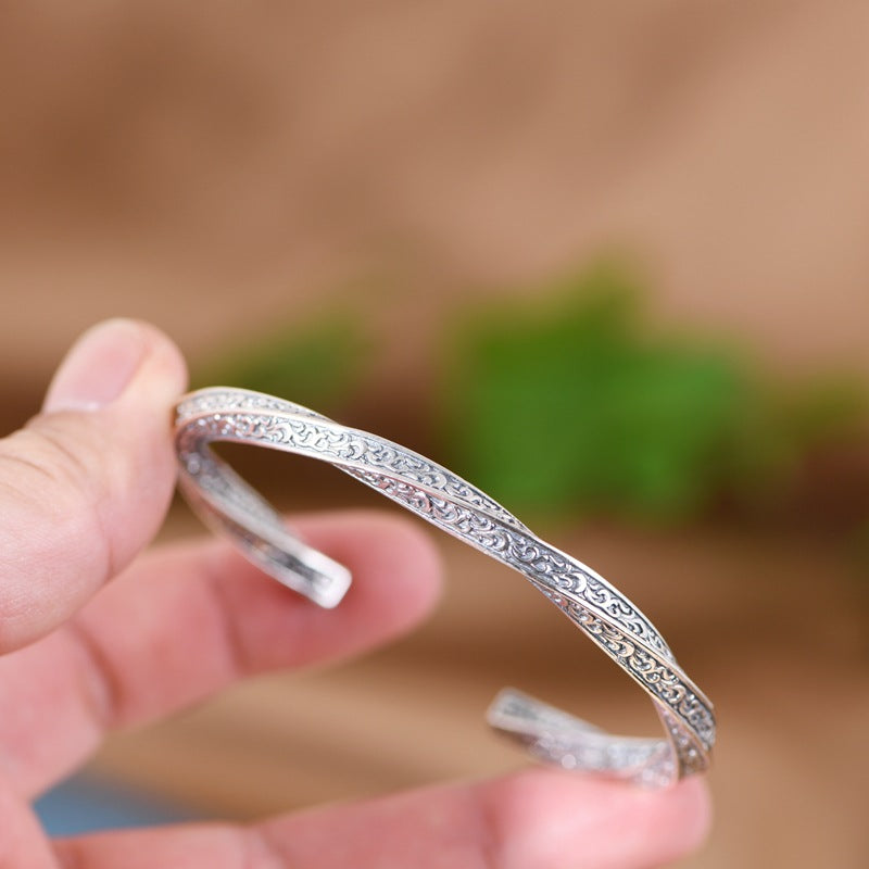 Open design Bracelet