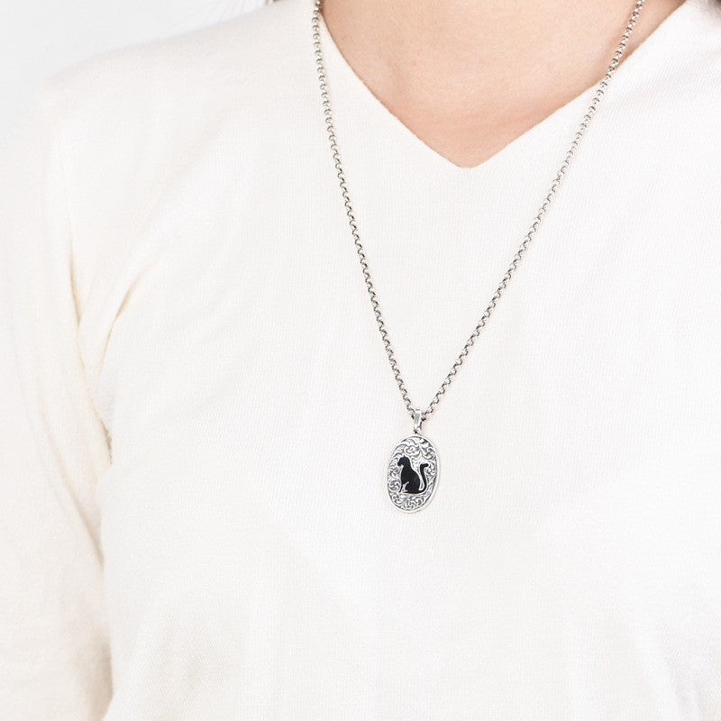 the Cute Cat Necklace
