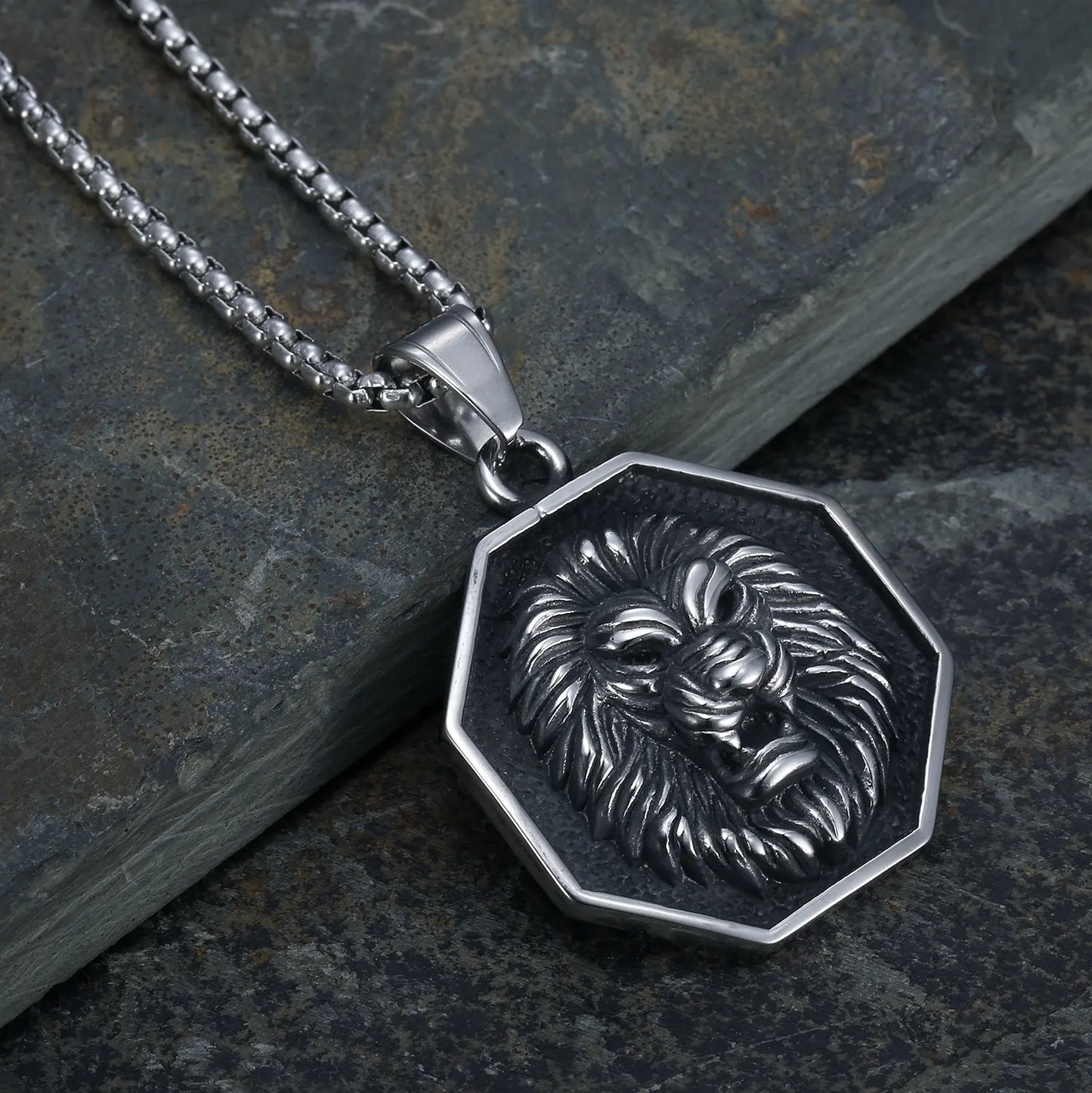 Lion Crest Pendant