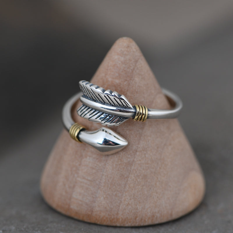 Retro Arrow Rings