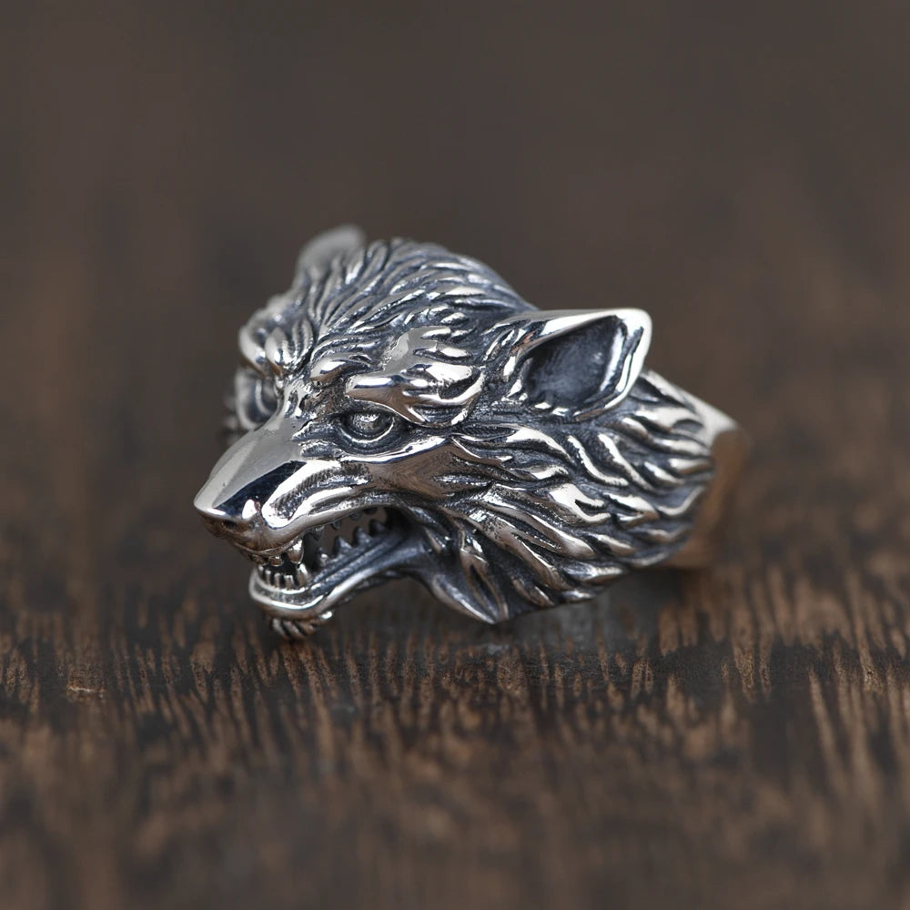Rock Wolf Ring