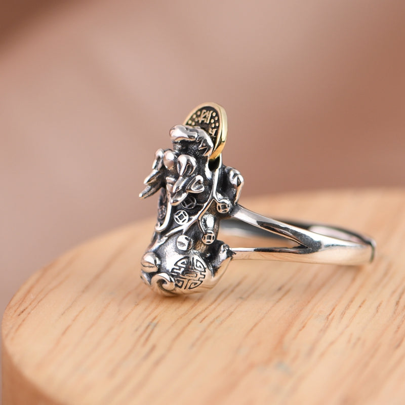 China Vintage Ring
