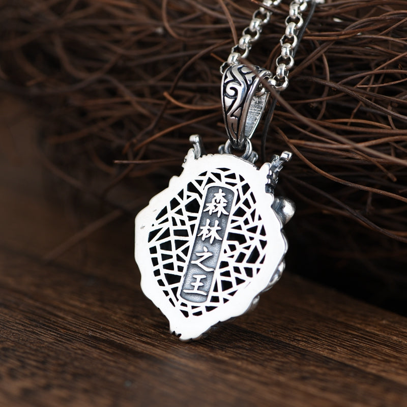 Rock Crown lion Necklace