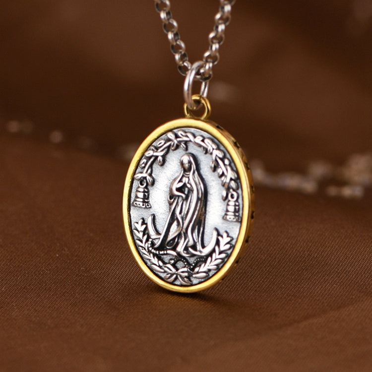 Oval Maria Necklace
