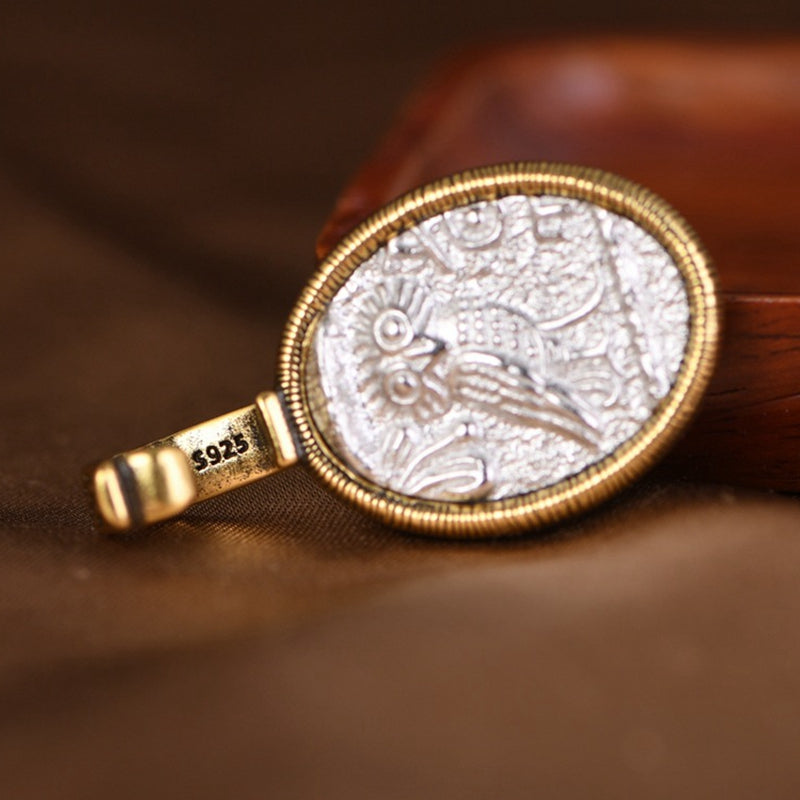 Queen's Head Necklace