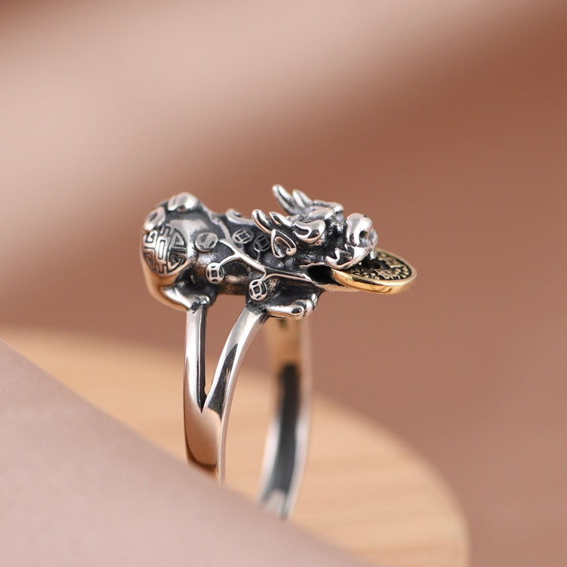 China Vintage Ring