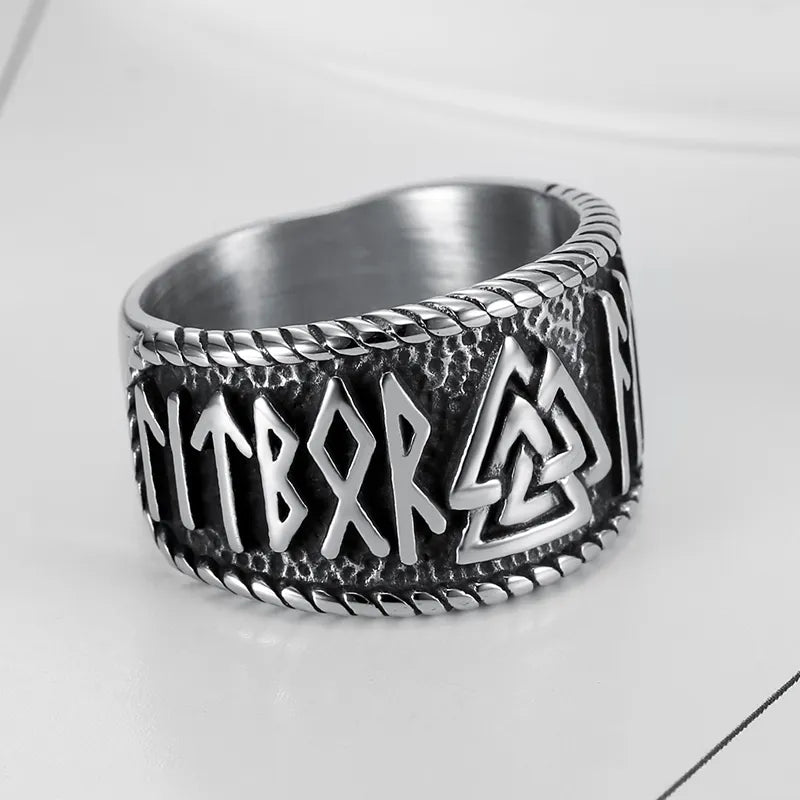 Odin Valknut Ring
