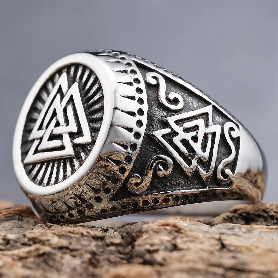 scandinavian triangle valknut ring