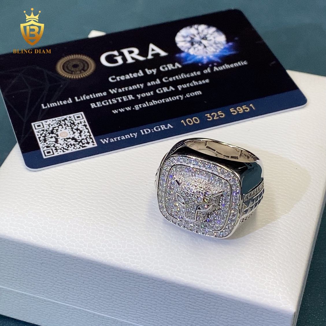 Leopard head moissanite ring