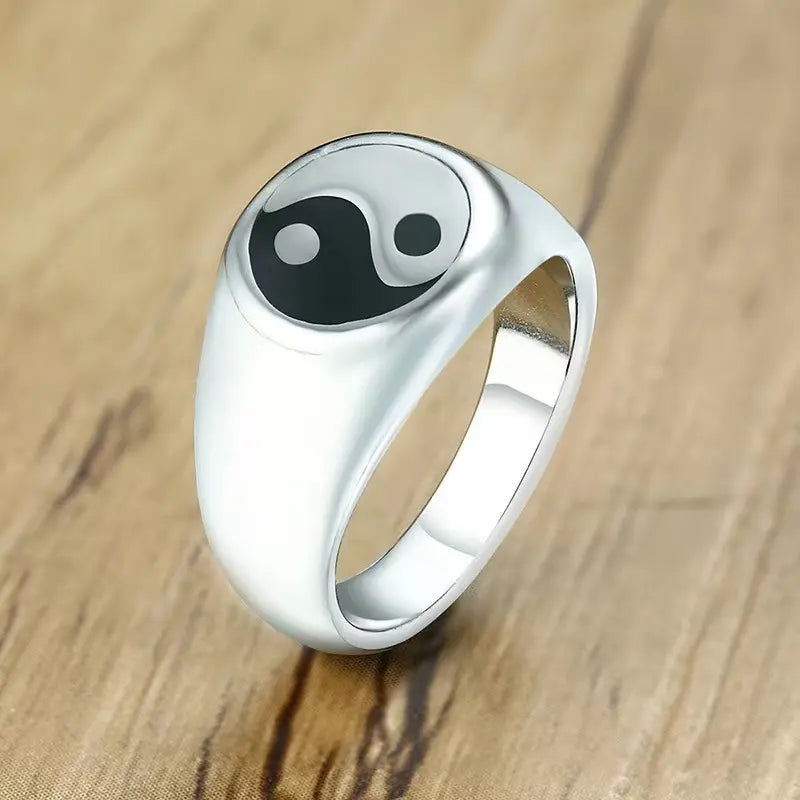 Yin-Yang Ring