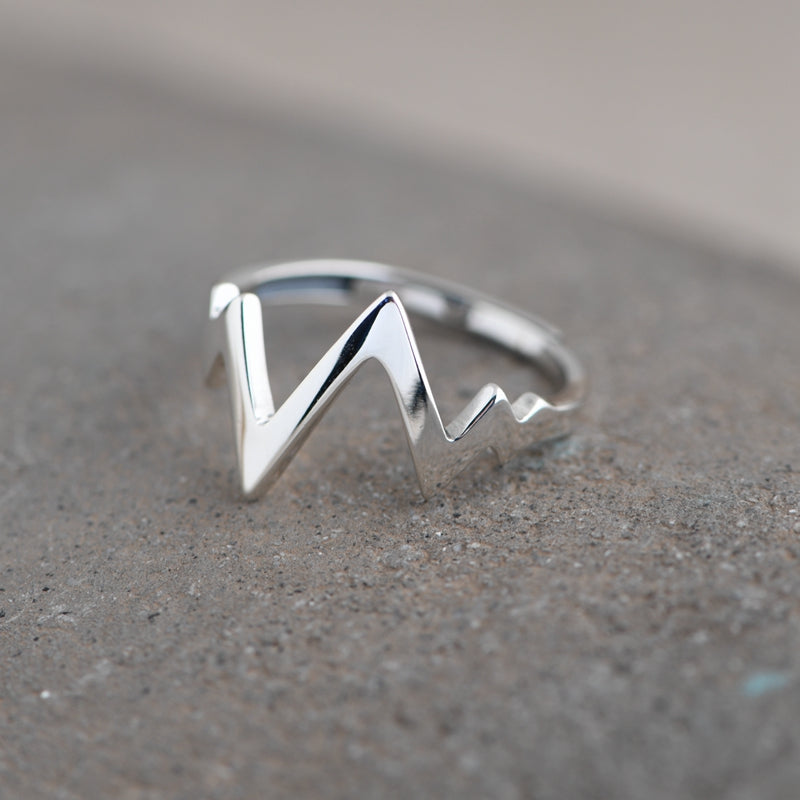 Wavy Adjustable ring
