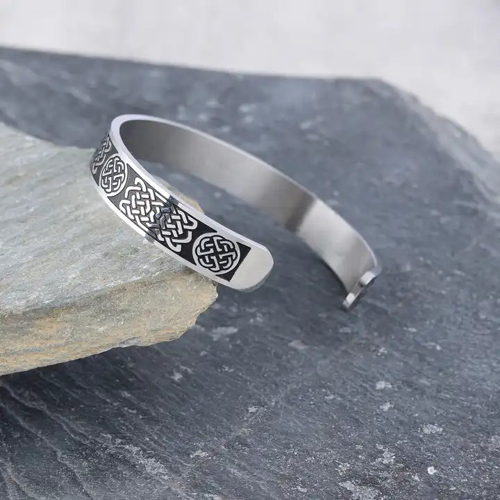 Valknut Celtic Bracelet