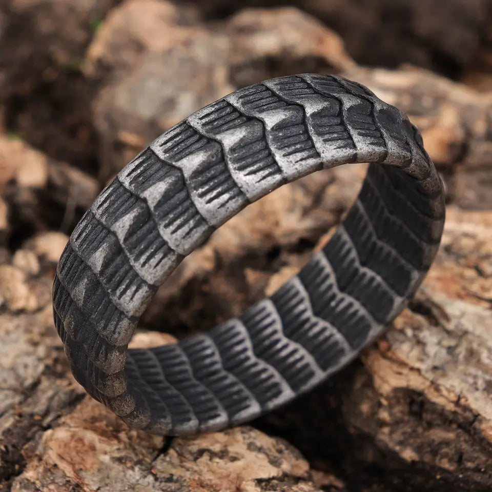 Dragon Spine Ring
