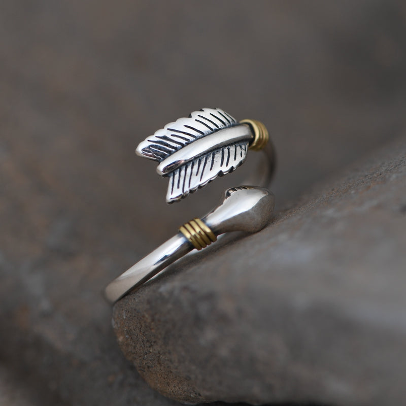 Retro Arrow Rings