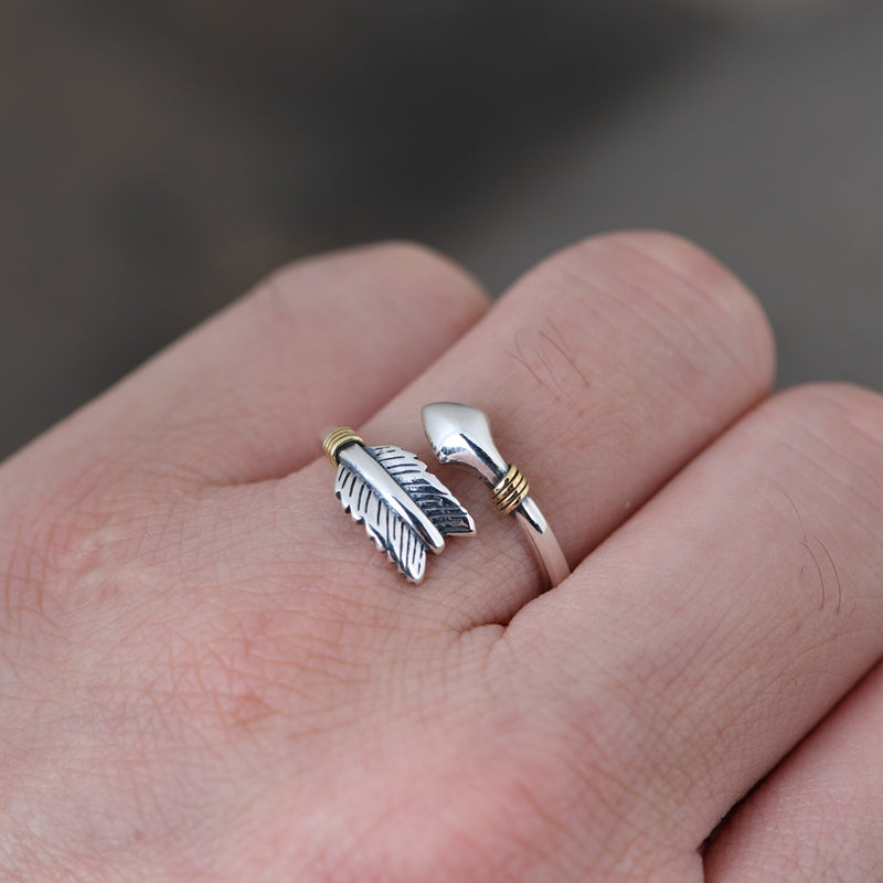 Retro Arrow Rings