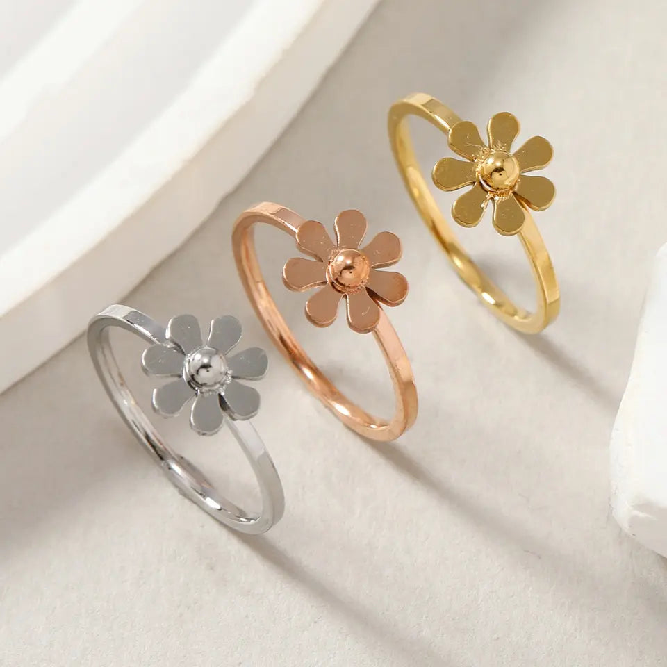 Daisy Blossom Ring