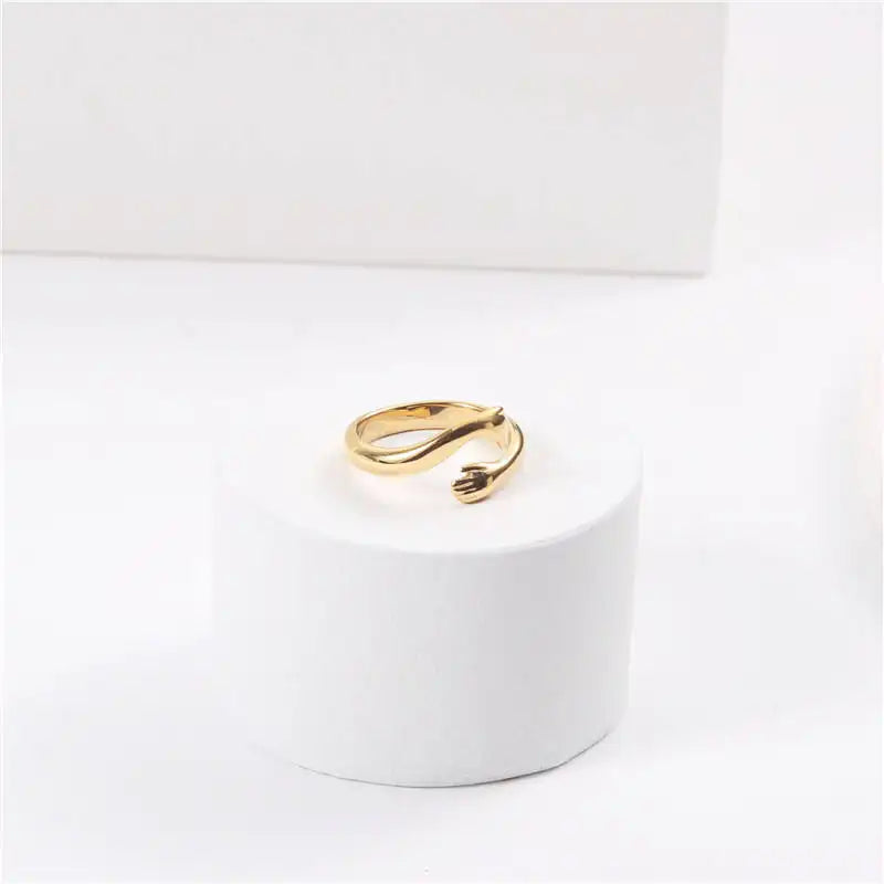 Hug Finger Ring