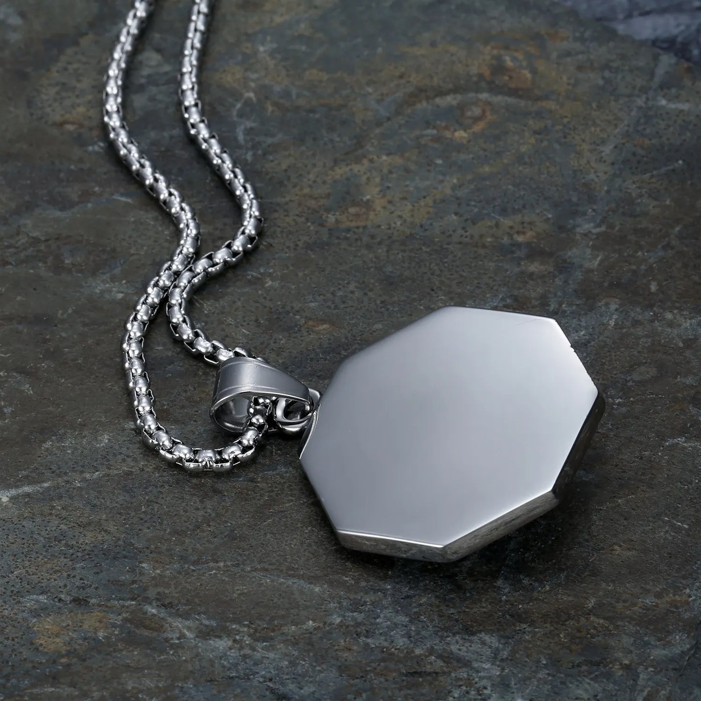 Lion Crest Pendant