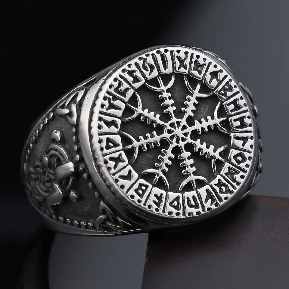 Vegvisir Compass Ring