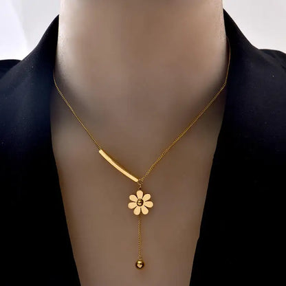 Daisy Drop Necklace